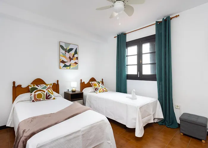 Home2book Sunny Pool & Terrace, Americas *